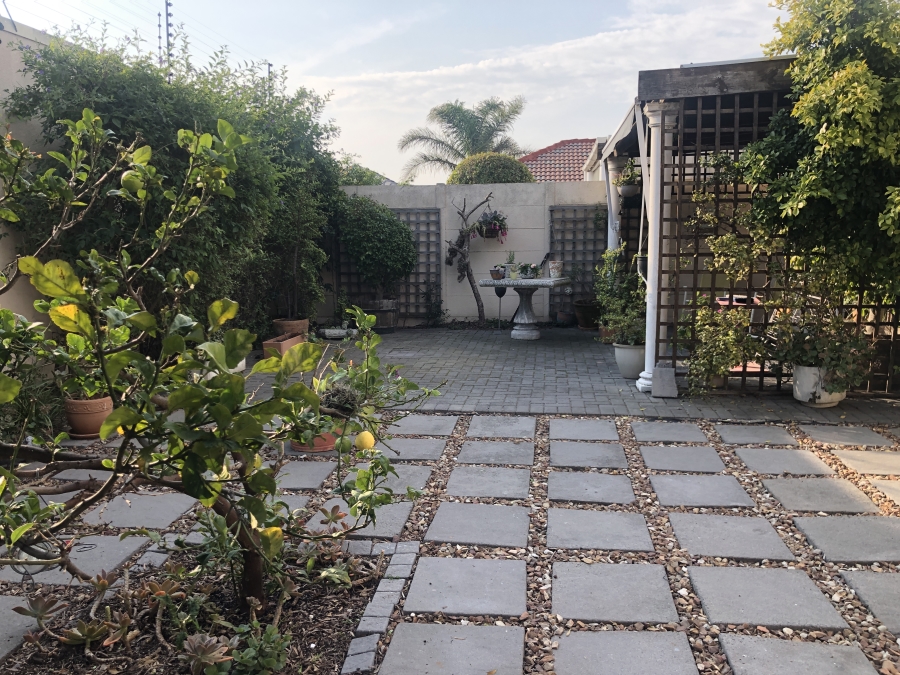 To Let 2 Bedroom Property for Rent in Century City Western Cape